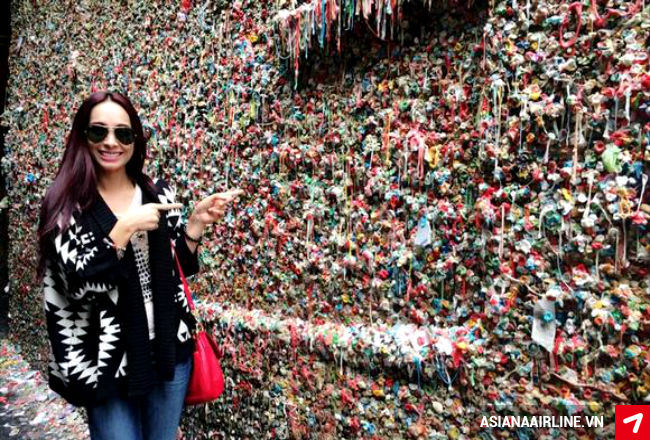 Khám phá bức tường kẹo cao su độc lạ ở Seattle