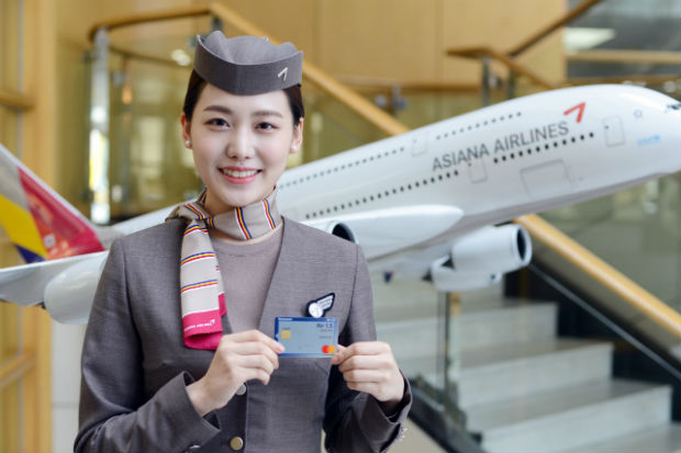 Đi máy bay Asiana Airlines cần những giấy tờ gì
