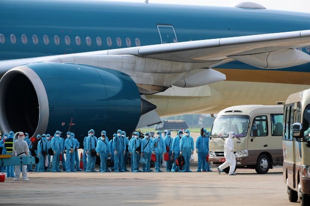 Hành khách trên chuyến bay quốc tế về Việt Nam sẽ phải cách ly