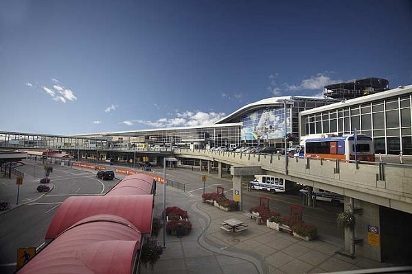 Tìm hiểu sân bay quốc tế Edmonton (Canada)