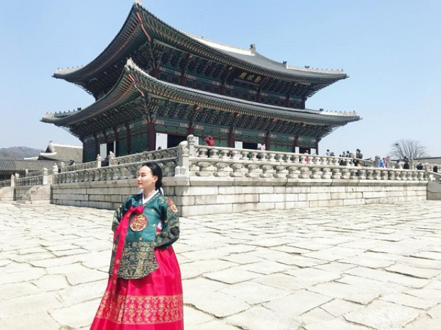 Trải nghiệm mặc trang phục truyền thống của Hàn Quốc