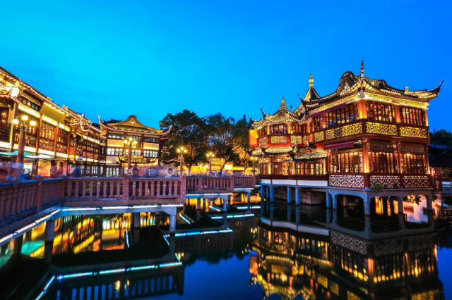 Chiêm ngưỡng vẻ đẹp của những thành phố Trung Hoa về đêm 