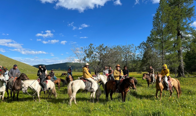 Trải nghiệm cưỡi ngựa trên các cao nguyên ở Mông Cổ