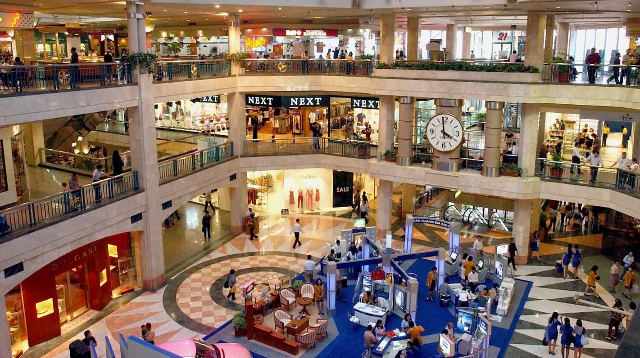 Một góc của Trung tâm mua sắm Plaza Senayan