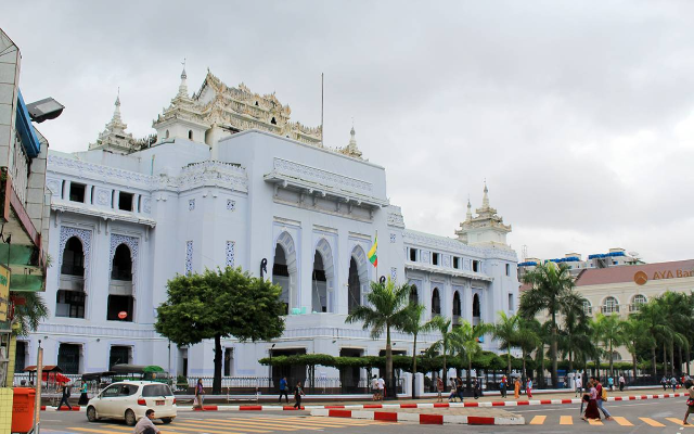 Một góc của tòa nhà City Hall tại Yangon