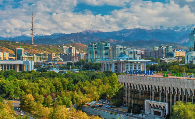 Thành phố xinh đẹp Almaty của Kazakhstan