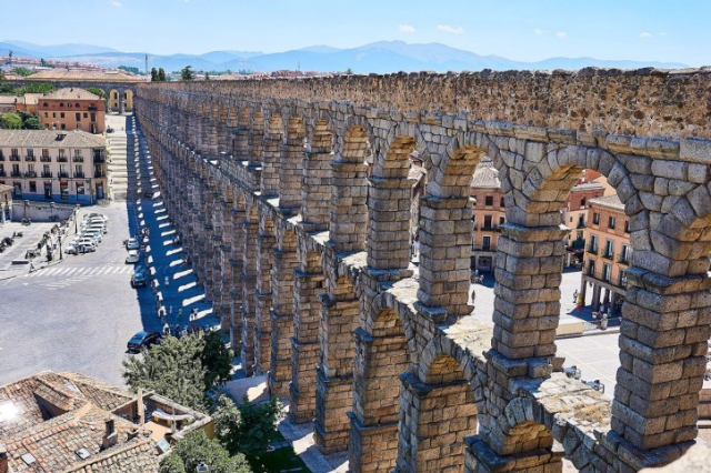 Cầu Segovia - công trình kiến trúc nổi tiếng tại Tây Ban Nha