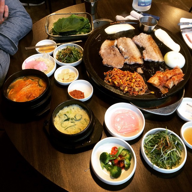 Thịt heo đen Jeju là một đặc sản nổi tiếng của đảo Jeju